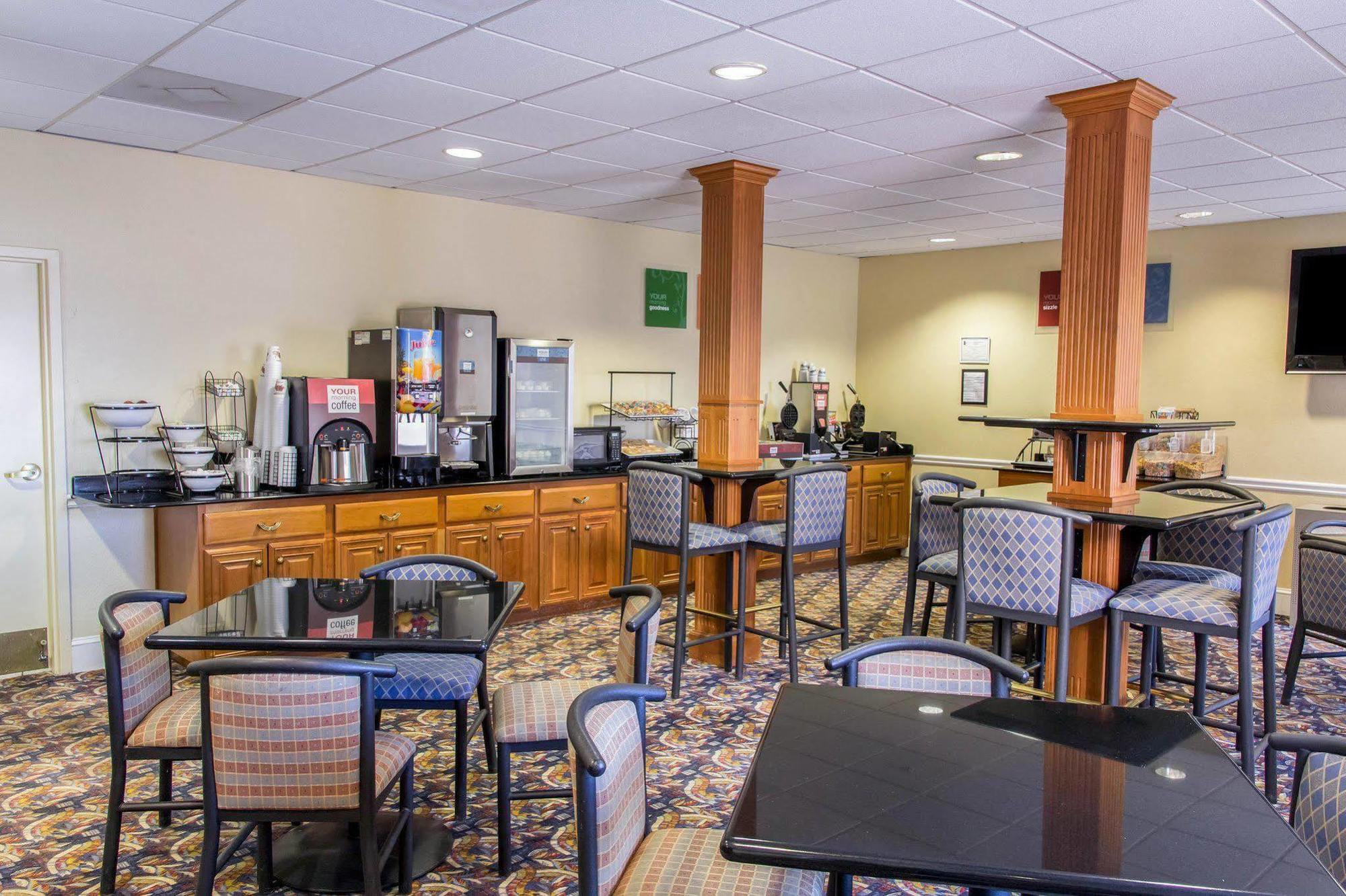Comfort Inn & Suites Statesboro - University Area Exterior foto